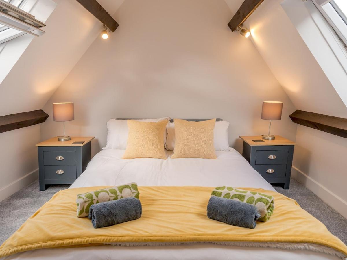 Pass The Keys Dahlia Contemporary Town Centre Apartment Shrewsbury Bagian luar foto